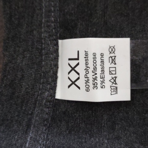 "Celestial" Graphic Print Tank - Picture 6 of 6